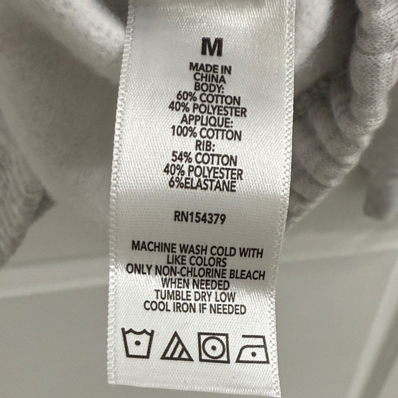 Aeropostale Cloud Soft Gray V-Neck Sweatshirt with Floral Number 14 - Picture 5 of 5